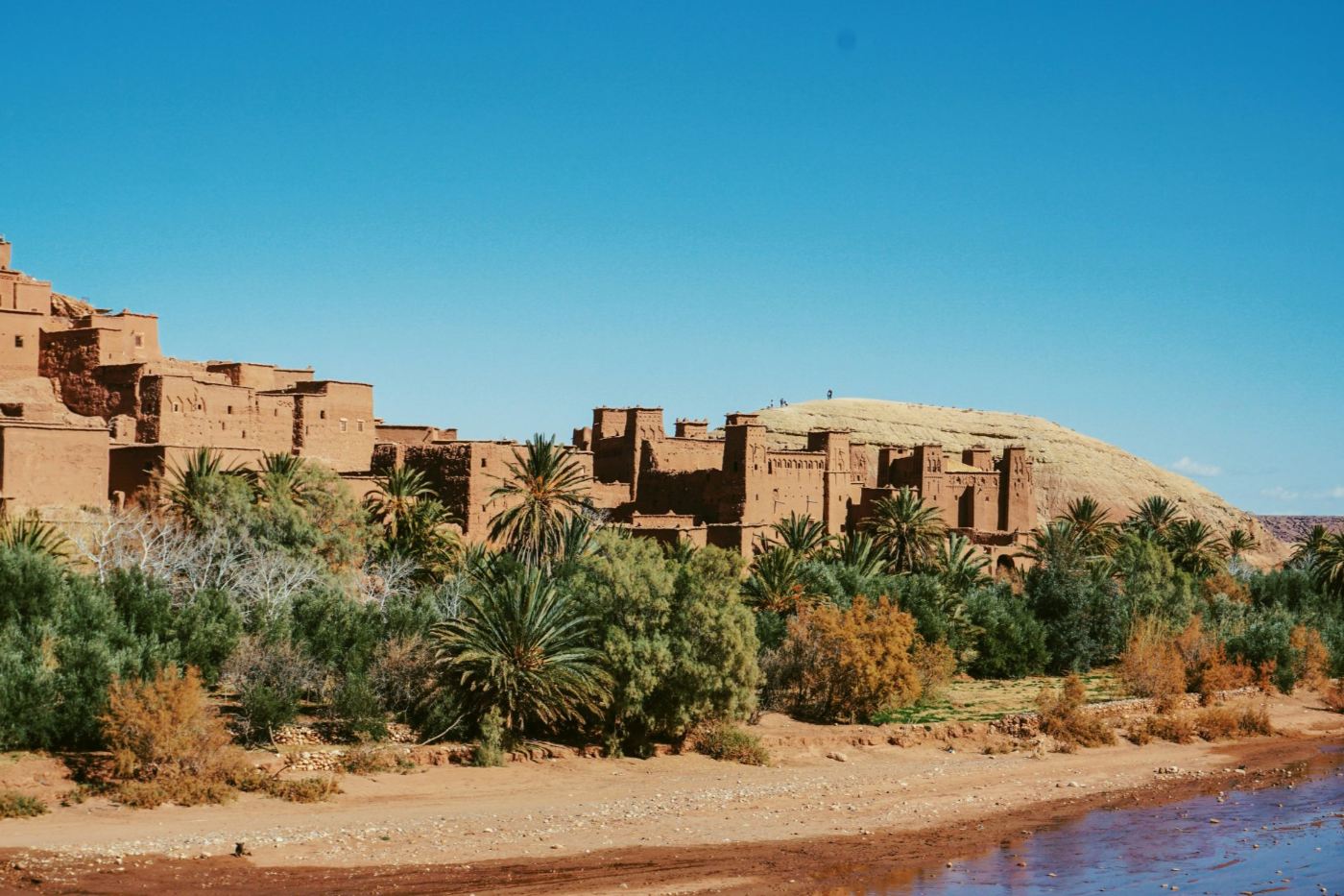 Village en terre cuite marron